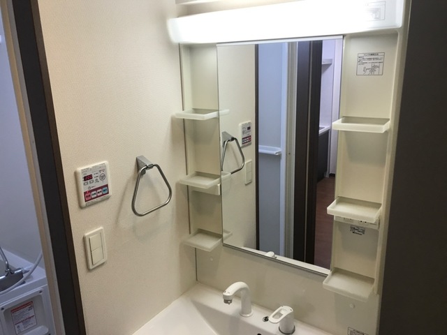 ＪＲ京浜東北線 蕨駅 徒歩30分 3階建 築15年の内装写真