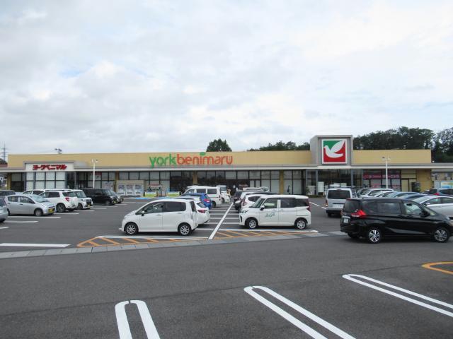 スーパー　ヨークベニマル日和田店（スーパー）まで720m