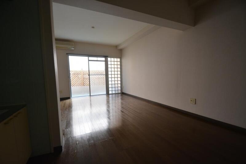 居室・リビング　綺麗なリビングで快適な広さです。