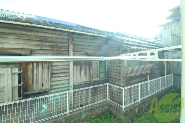 バルコニー　室内干しも出来ます！！