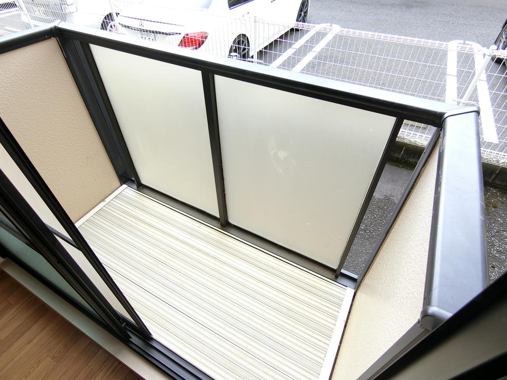 バルコニー　洗濯物も良く乾きそうです＾＾