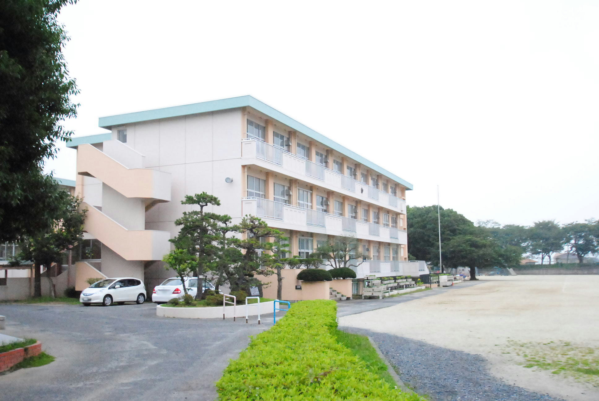 小学校　日立市立大沼小学校（小学校）まで953m