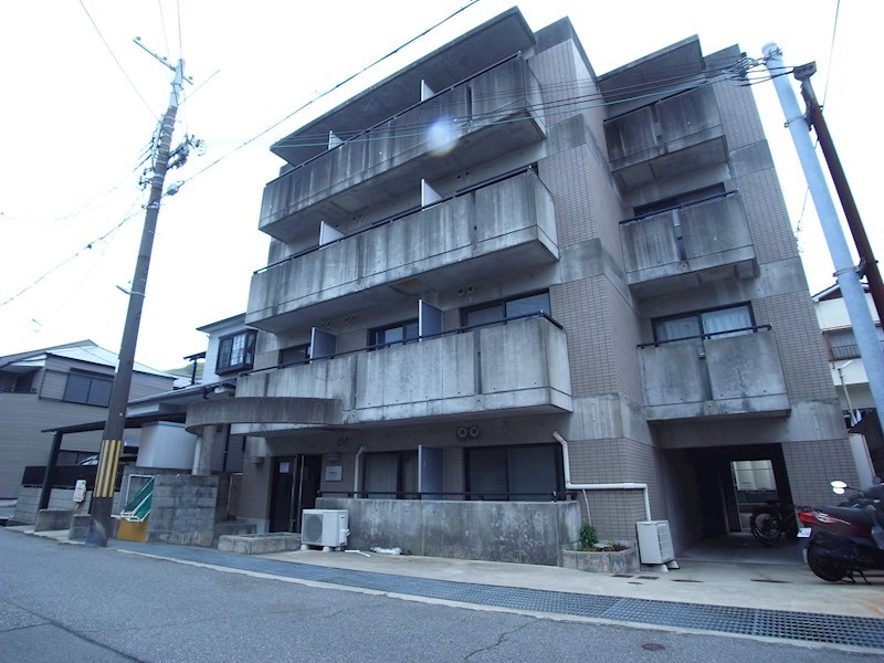 神戸市長田区宮川町のマンションの建物外観