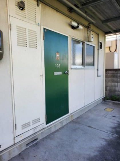 玄関　他号室のお写真です