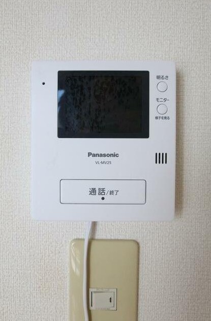 セキュリティ　来客を確認できるTVモニター付インターホン