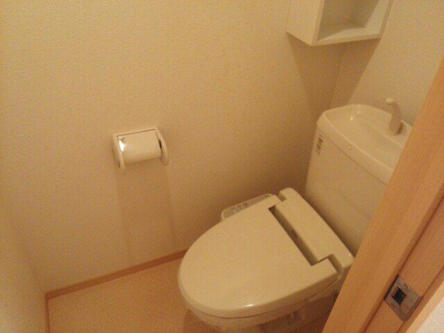 【メゾンフランＡのトイレ】