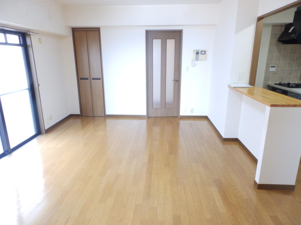 居室・リビング　角部屋