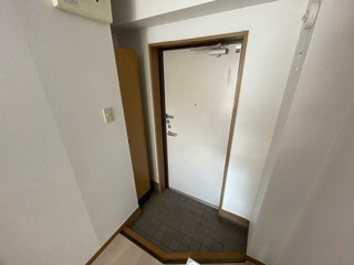 玄関　シューズボックスあります