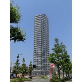 福岡市中央区地行のマンションの建物外観