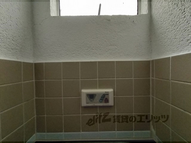 その他設備　給湯器リモコン