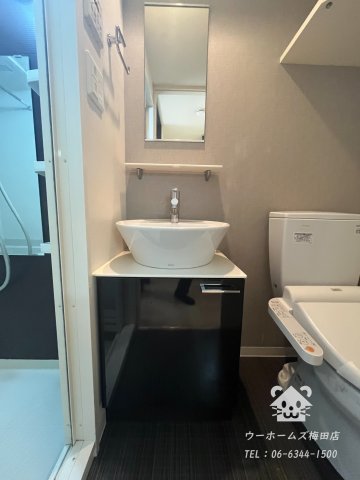 洗面設備　朝の支度にも助かる、独立の洗髪洗面化粧台