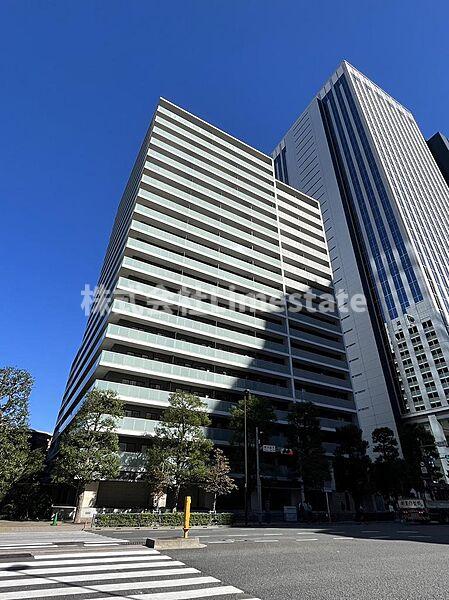 ザ・パークハウス新宿タワーの建物外観