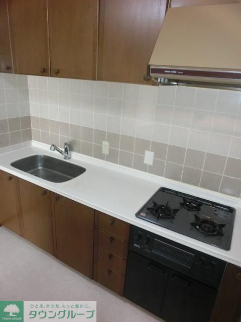 キッチン　３口システムキッチン