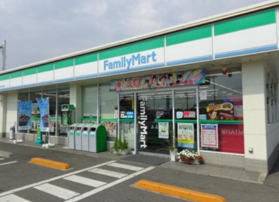 コンビニ　ファミリーマート　丸亀川西北店（コンビニ）まで722m
