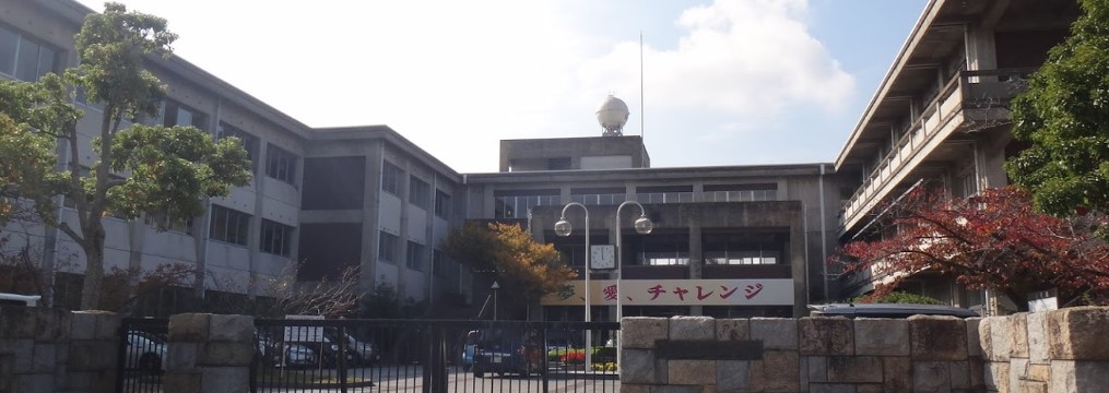 中学校　南中学校（中学校）まで1329m