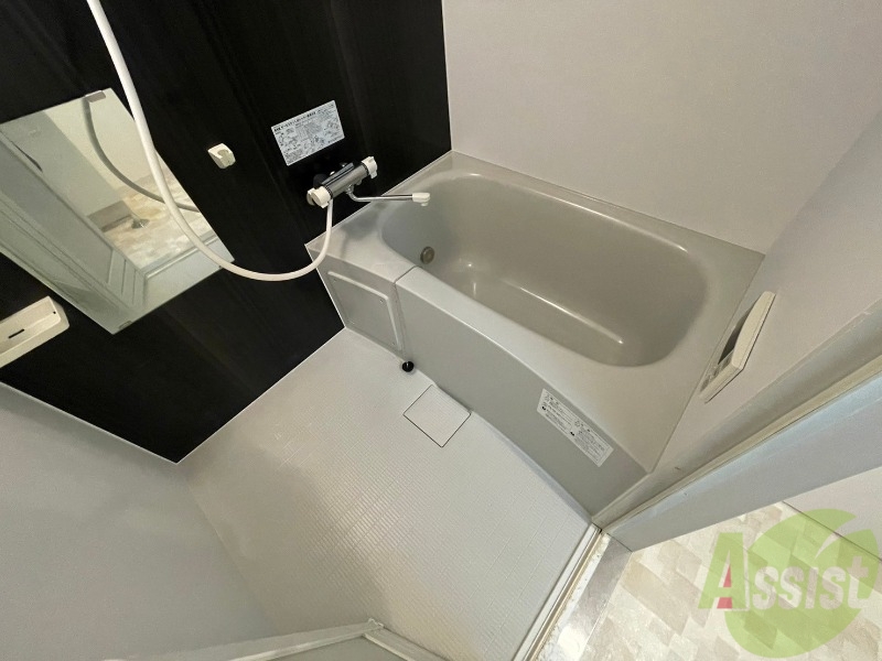 バス・シャワールーム　ユニットバスです。疲れを癒すのに欠かせませんね！