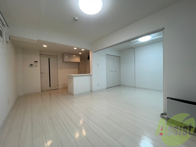 居室・リビング　広くてキレイなお部屋が広がっていて、充実した生活が送れそう。