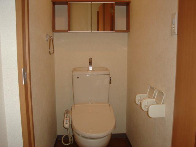 トイレ　ＷＣ(温水洗浄便座)