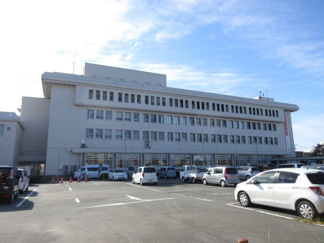 役所　柳川市役所（役所）まで1080m