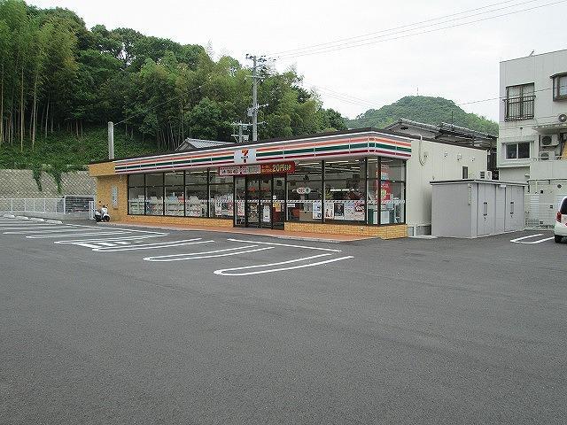 コンビニ　セブンイレブン滑石3丁目（コンビニ）まで784m