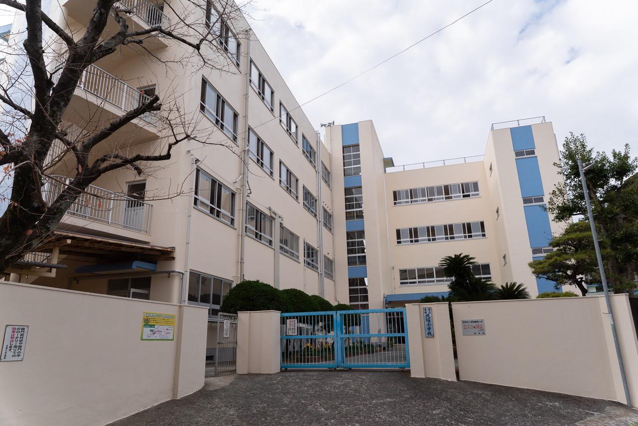 小学校　長崎市立北陽小学校（小学校）まで731m