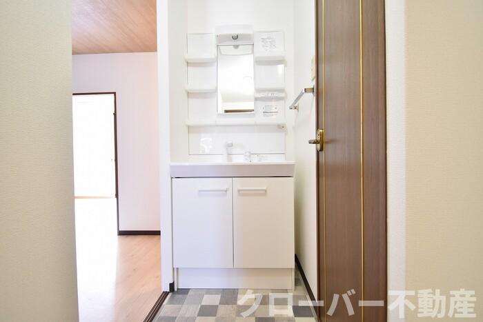 洗面設備　洗髪洗面化粧台