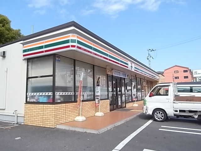 コンビニ　セブンイレブン大東谷川２丁目店（コンビニ）まで991m