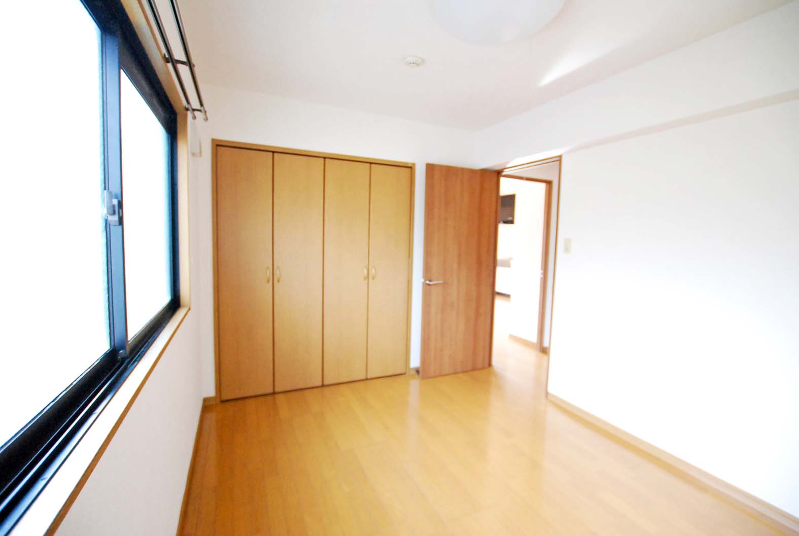 その他設備　東側洋室6帖