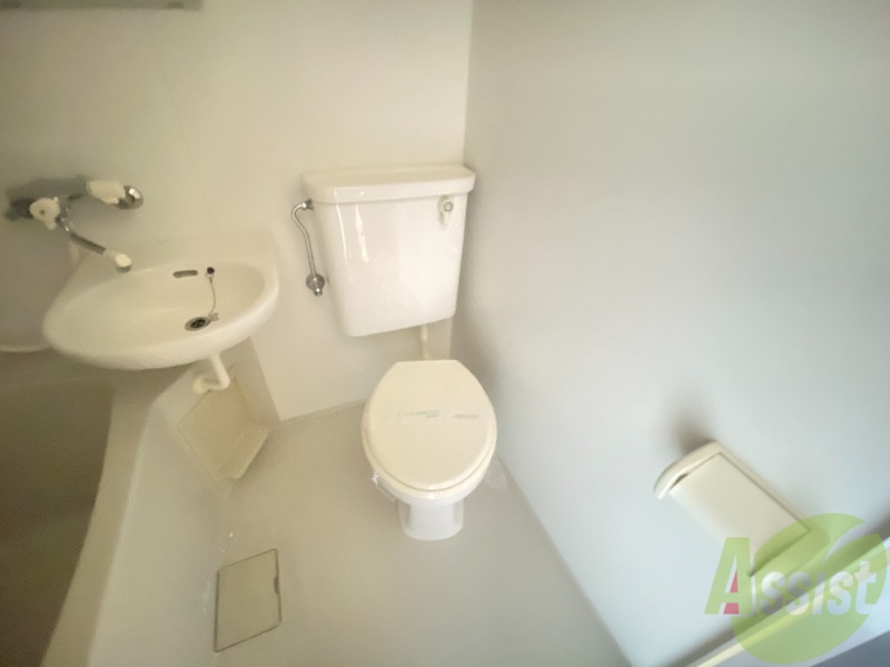 トイレ　トイレは清潔感があり安心して使用できそうです。