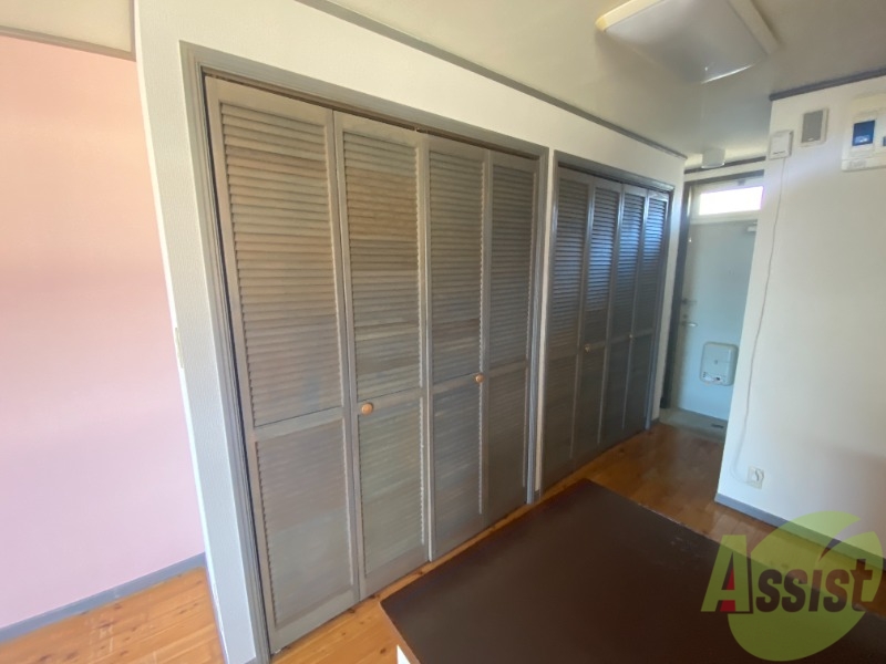 収納　洋室のクローゼット。広さは十分そうです。