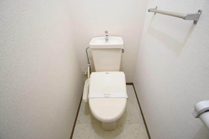 トイレ　シャワートイレ