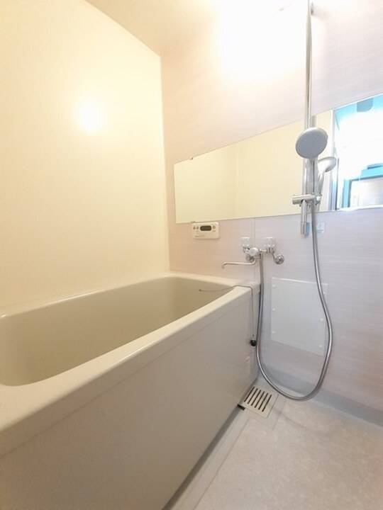 バス・シャワールーム　浴室