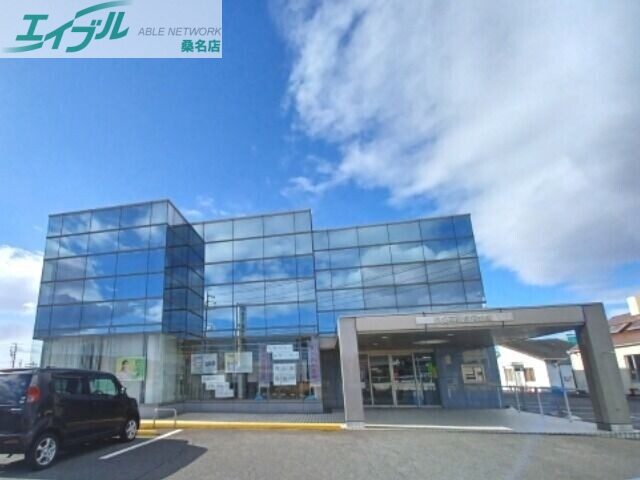 銀行　桑名三重信用金庫朝明支店（銀行）まで4156m