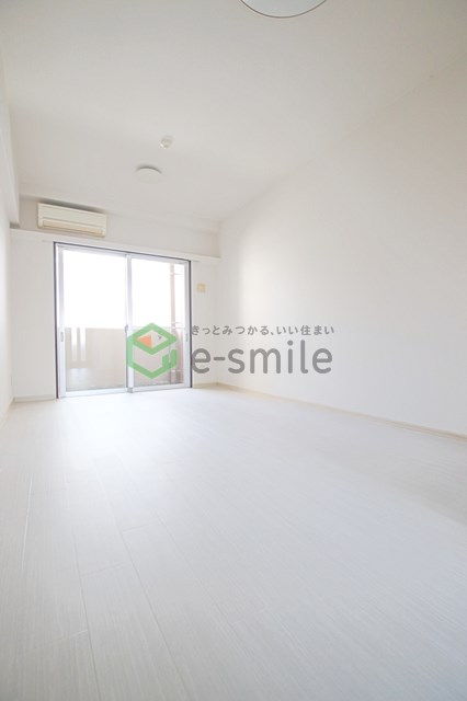 居室・リビング　毎日通る玄関はこちらです