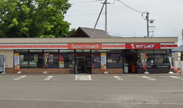 コンビニ　セイコーマート千歳梅ヶ丘店（コンビニ）まで237m