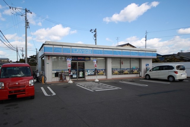コンビニ　ローソン余戸東店（コンビニ）まで400m