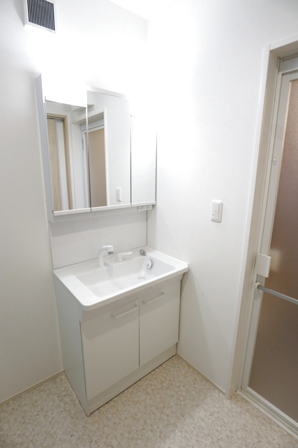 洗面設備　朝のシャンプーもばっちり