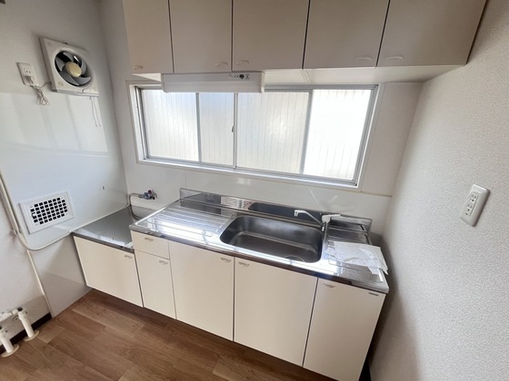 キッチン　※別部屋の写真です