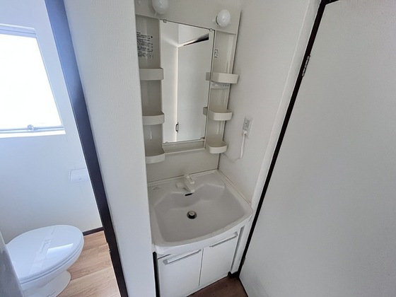 洗面設備　※別部屋の写真です