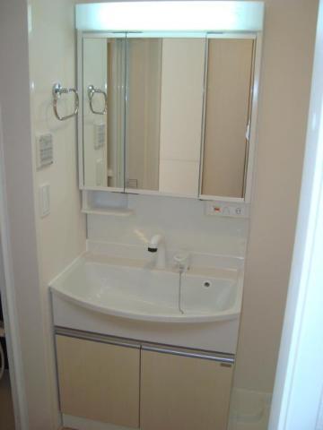 洗面設備　洗髪洗面化粧台