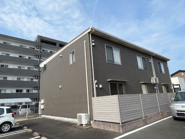 建物外観　外観写真（昼）