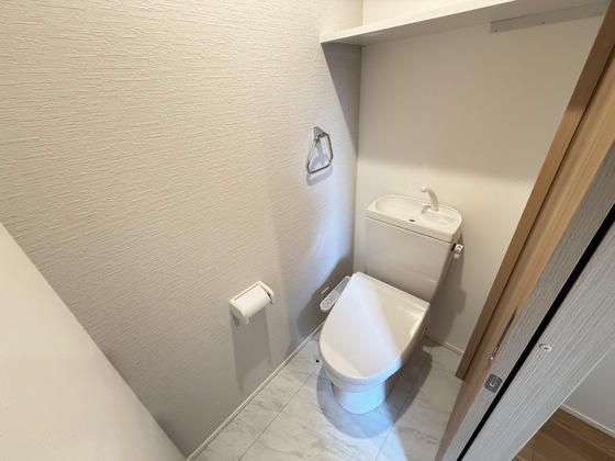 トイレ　※別部屋の写真です