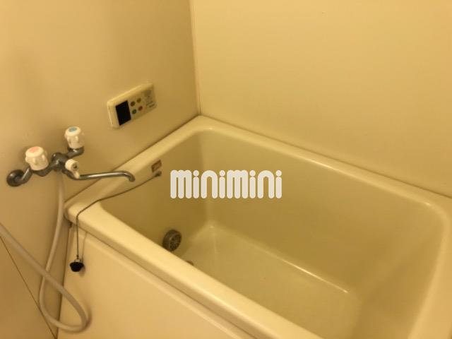 バス・シャワールーム　お風呂です