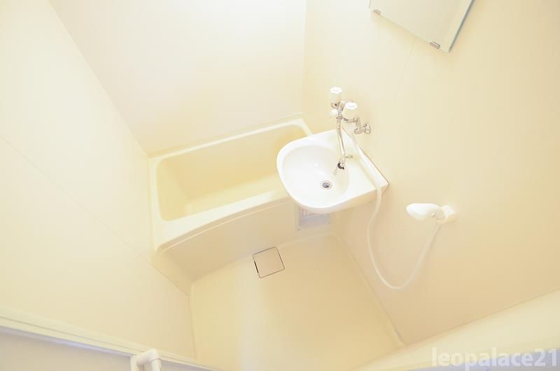 バス・シャワールーム　同シリーズの類似となります。現況を優先致します。