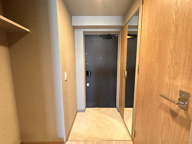 玄関　1103号室と同タイプ