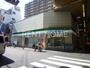 コンビニ　ファミリーマート布施足代北店（コンビニ）まで290m