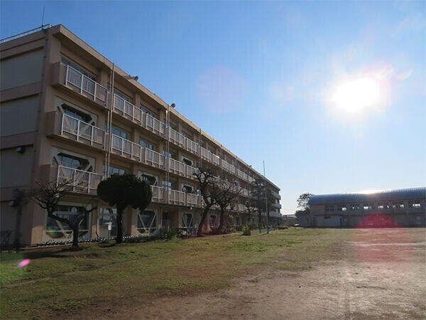 小学校　千葉市立柏台小学校（小学校）まで648m