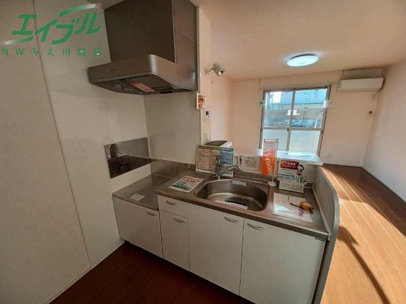 キッチン　同型参考写真