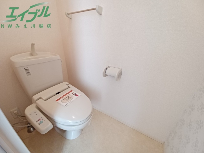 トイレ　同型参考写真