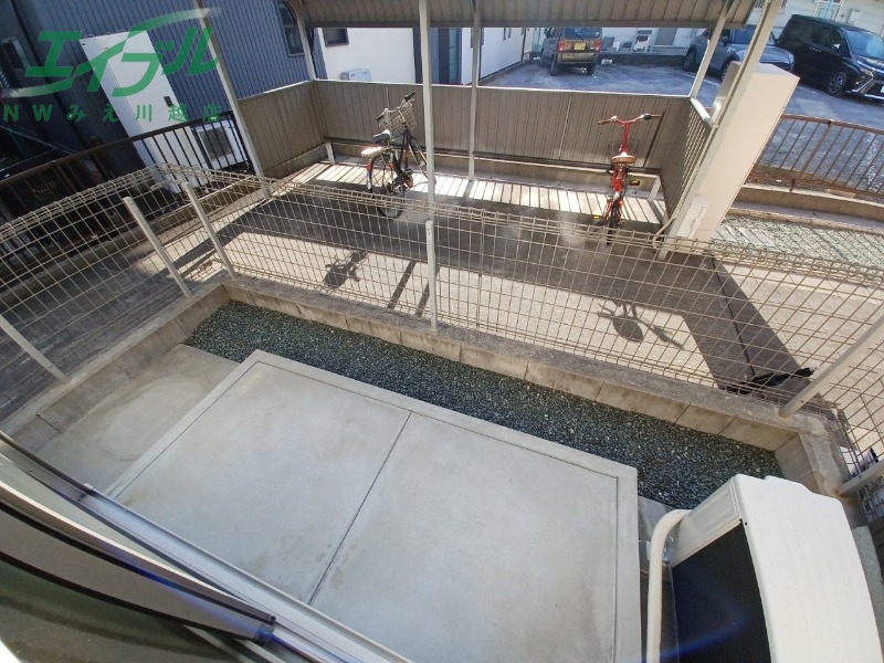 バルコニー　同型参考写真